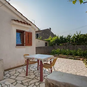 Ester 3*, Cres Kroatien